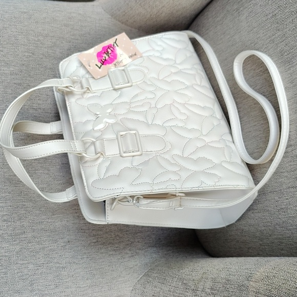 Betsey Johnson Handbags - 🦋 Betsey Johnson Naomi Butterfly Crossbody Tote Purse/Bag. New With Tags!